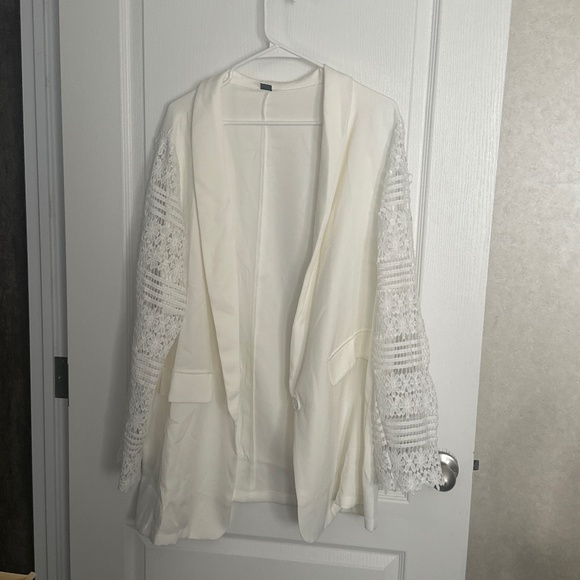 clothes - Picture 1 of 1